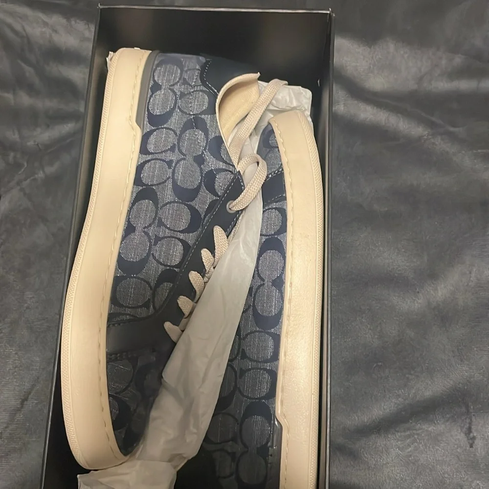 Coach unisex gym shoes - Picture 2 of 5